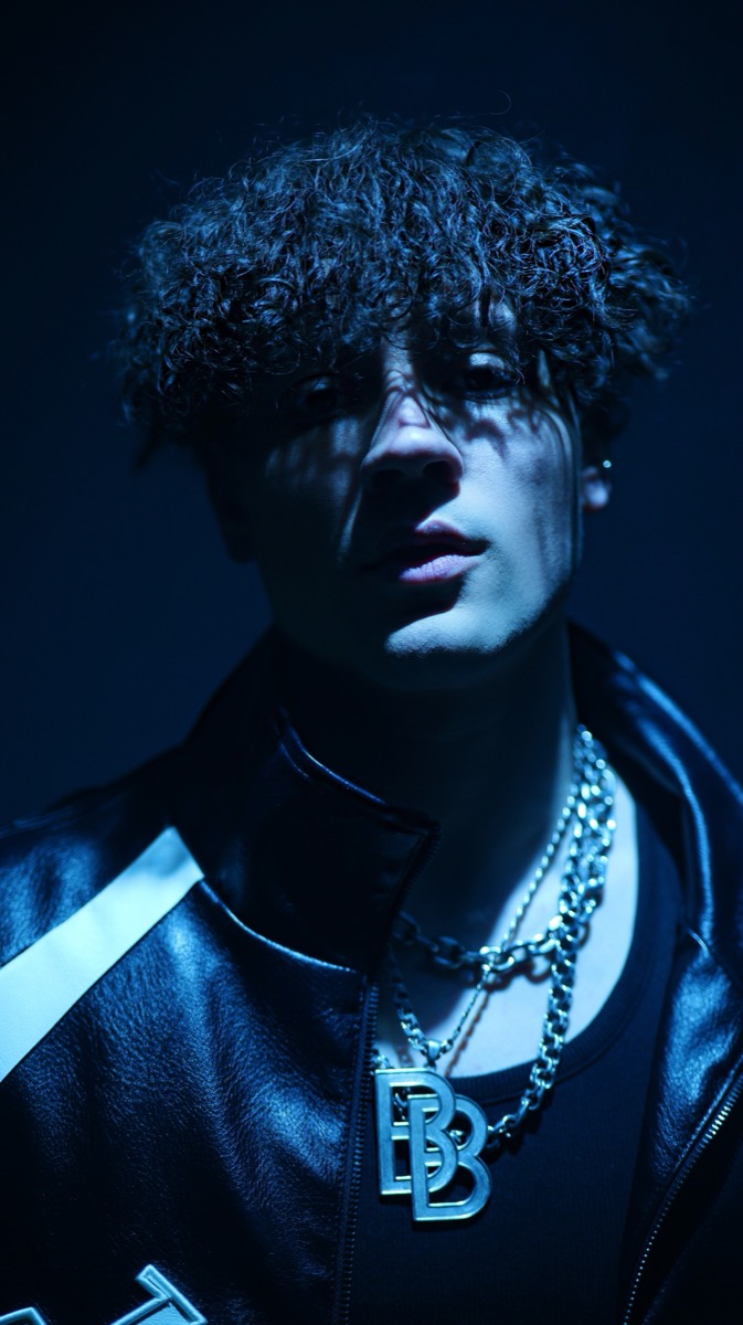 DISTEYO Lost track cover art — blue-toned portrait